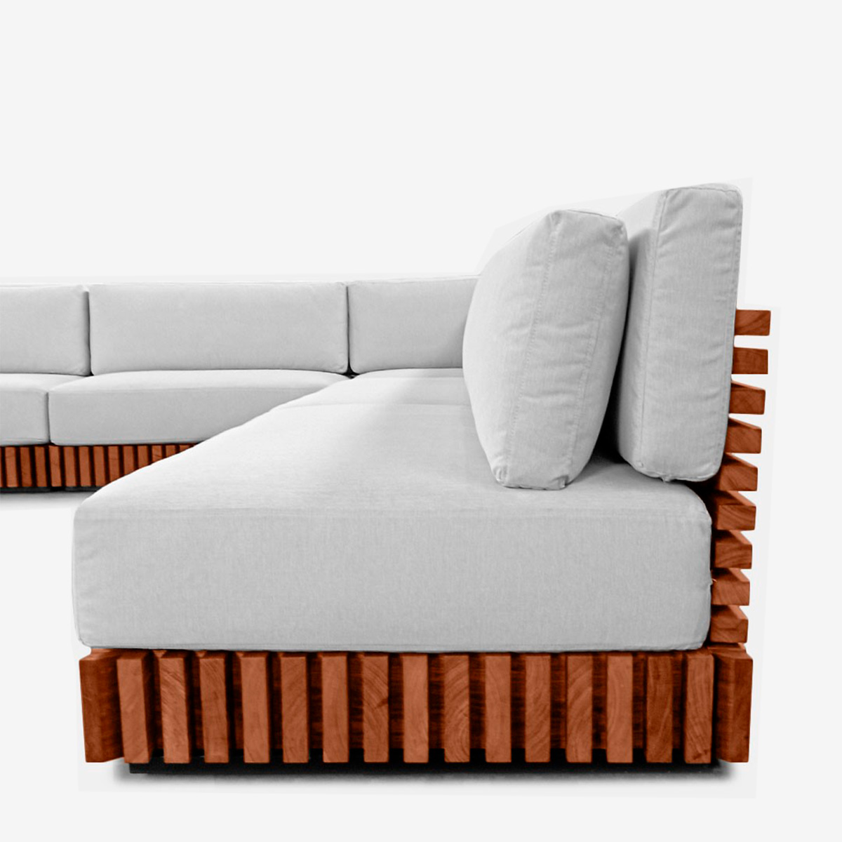 SOFA-BARRAS-COM-ESTRUTURA-EM-MADEIRA-E-ESTOFADOS-CONFORTAVEIS-E-COM-QUALIDADE-AREA-INTERNA-LUXO-CONFORTO-ELEGANCIA-2