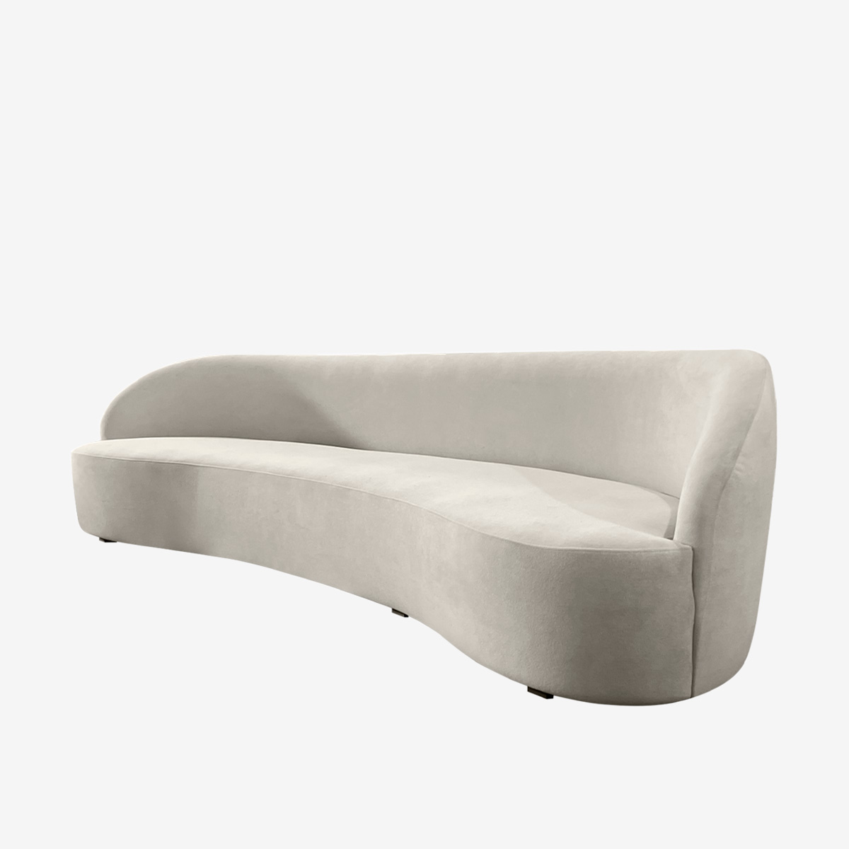 SOFÁ-CARLI-ESTRUTURA-EM-CADEIRA-TODO-ESTOFADO-LUXO-CONFORTO-ELEGANCIA-CHARME-AREA-INTERNA-1