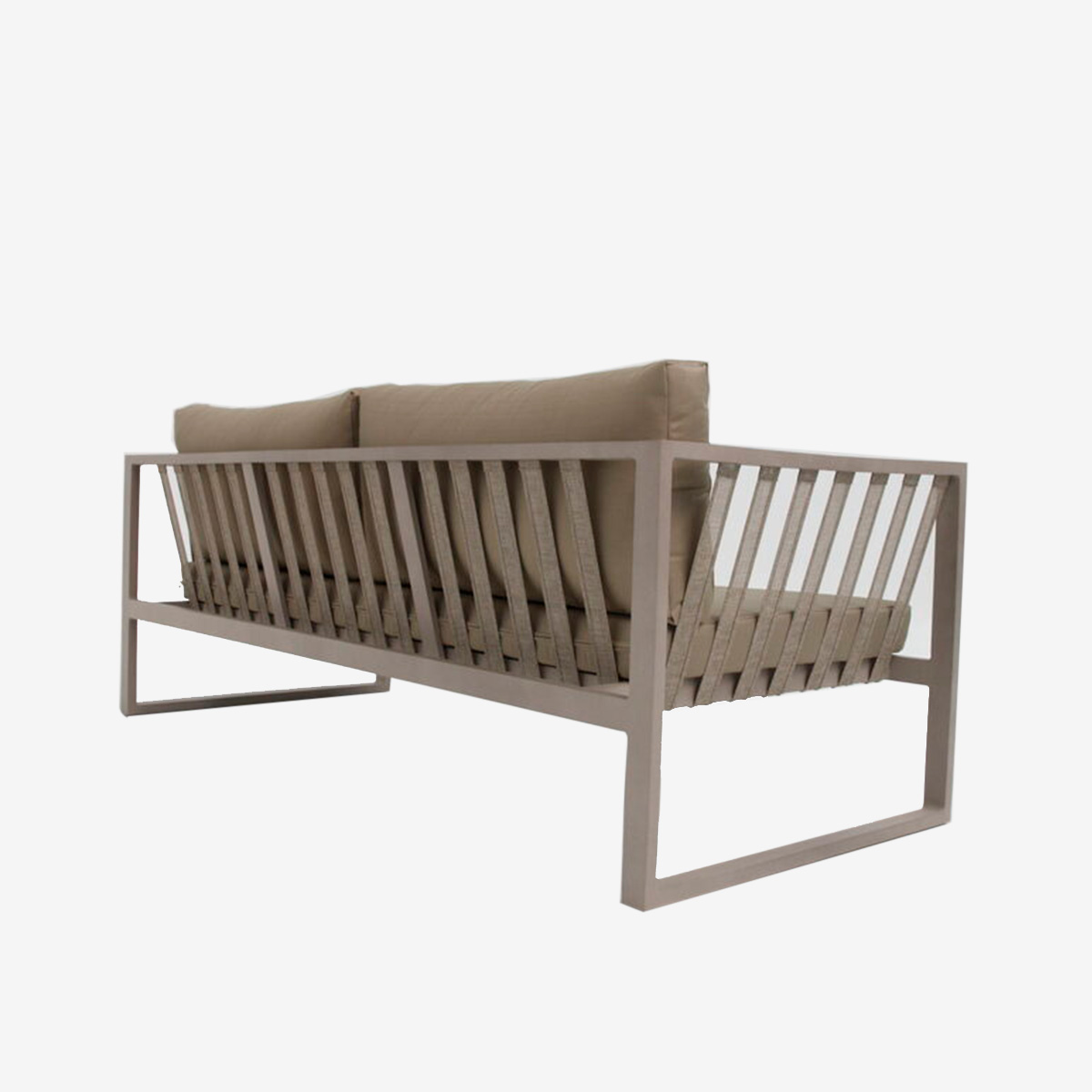 SOFÁ-FREETOWN-ESTRUTURA-EM-ALUMINIO-REVESTIDO-EM-CORDA-NAUTICA-COM-ESTOFADOS-AREA-INTERNA-EXTERNAS-LUXO-CONFORTO-ELEGANCIA-2